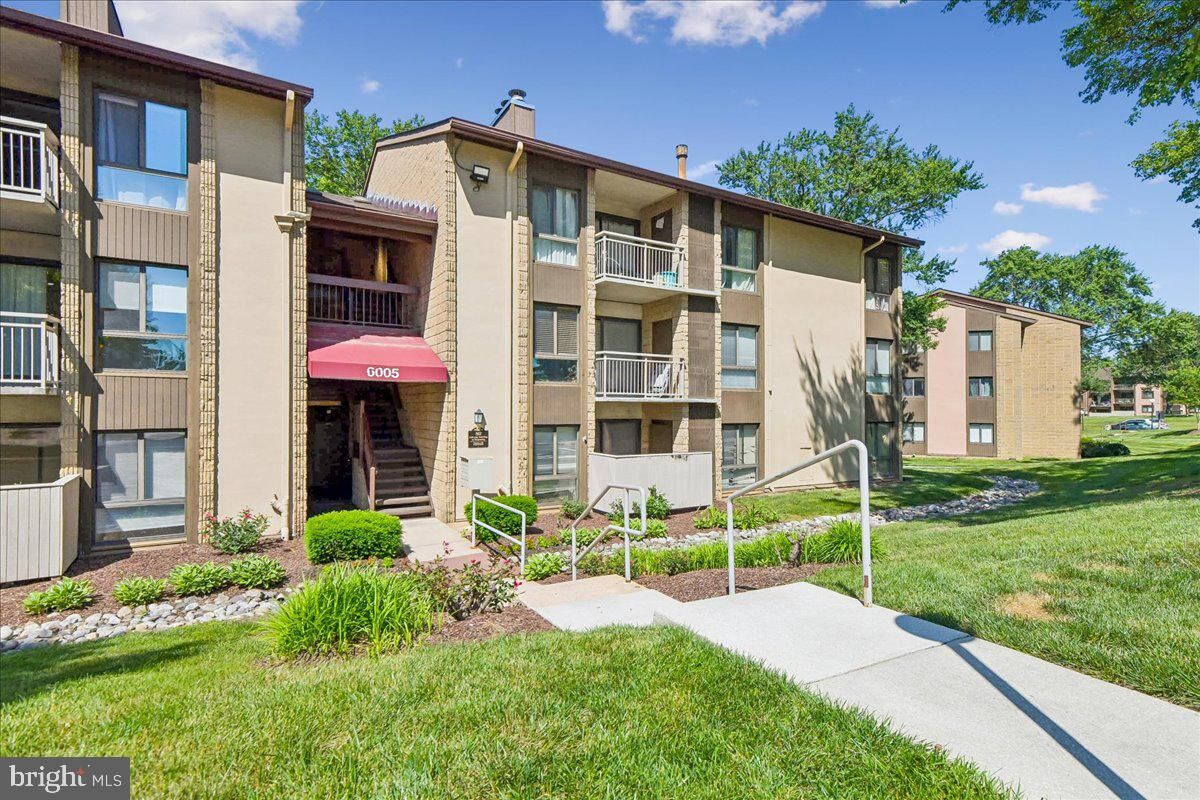 Property Photo:  6005 Majors Lane 5 O29  MD 21045 