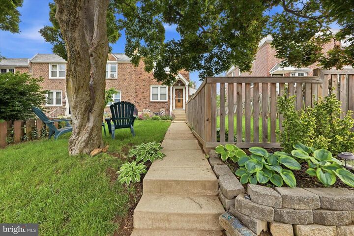 Property Photo:  5337 Brittany Drive  PA 19018 