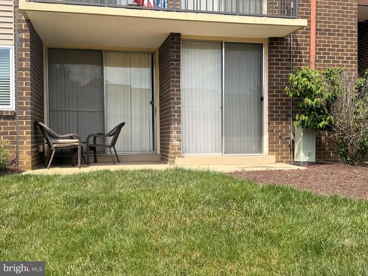 Property Photo:  10208 Prince Place 5-T5  MD 20774 