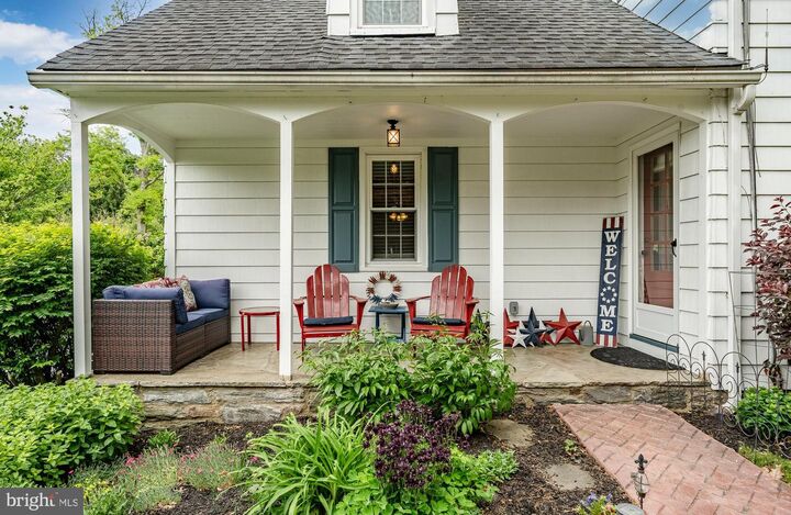 Property Photo:  368 Concord Road  PA 19342 