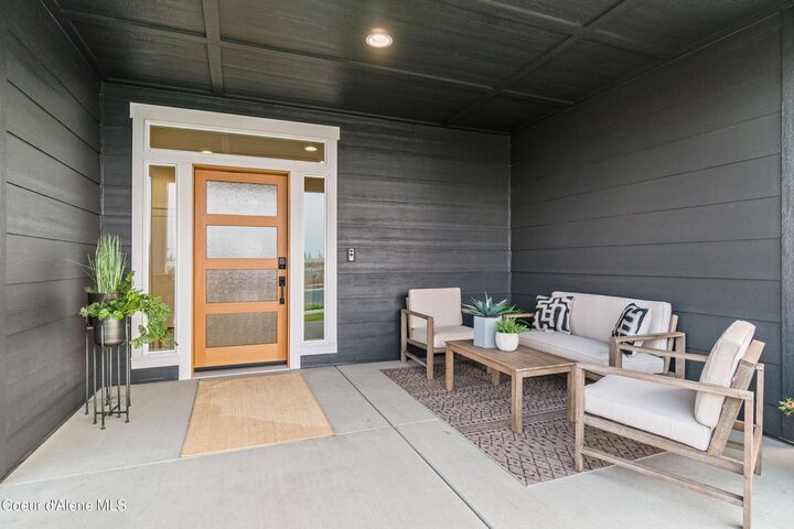 Property Photo:  1764 W Valentin Lp  ID 83815 