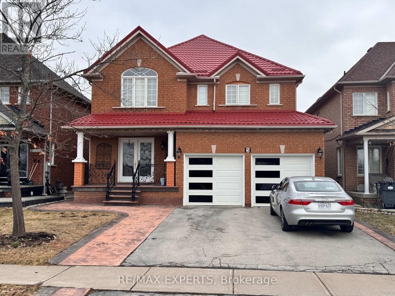 Property Photo: 5 Cadillac Crescent Bsmt ON L7A 3B3