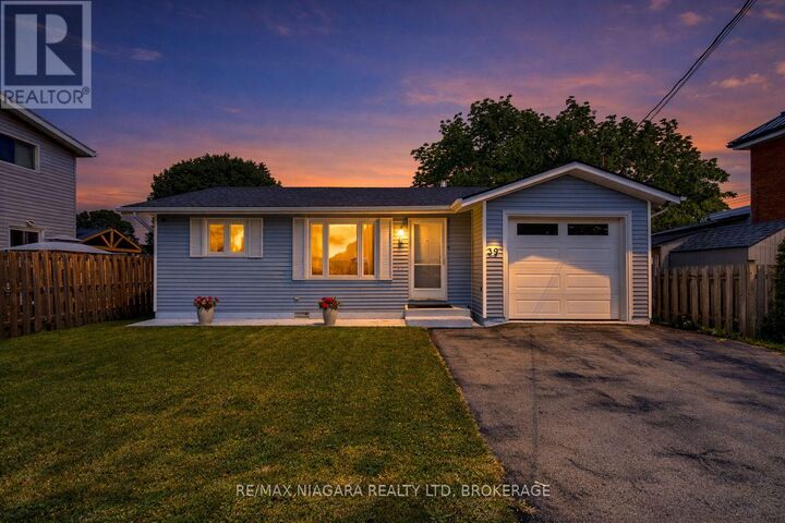 Property Photo:  39 Pine Street  ON L3K 3N6 