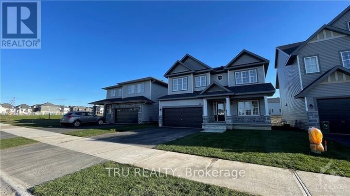 Property Photo: 49 Dun Skipper Drive ON K1X 0J3