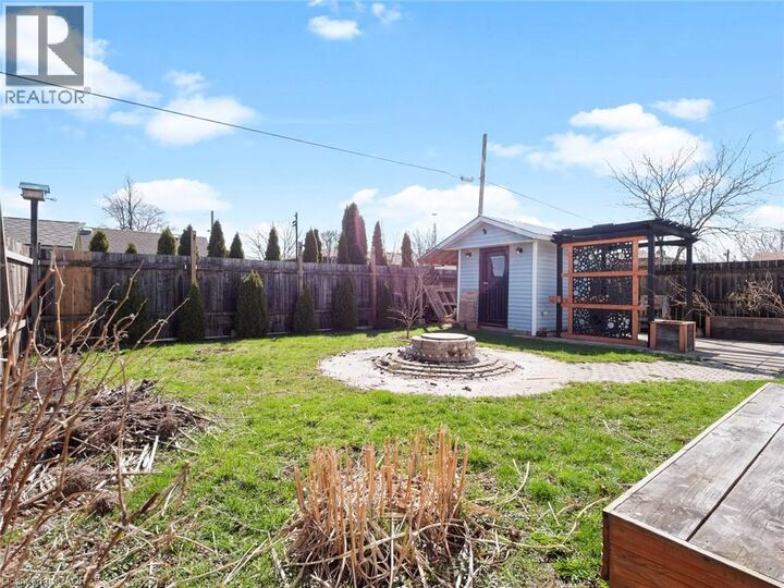 Property Photo:  379 Southworth Street South  ON L3B 2A1 