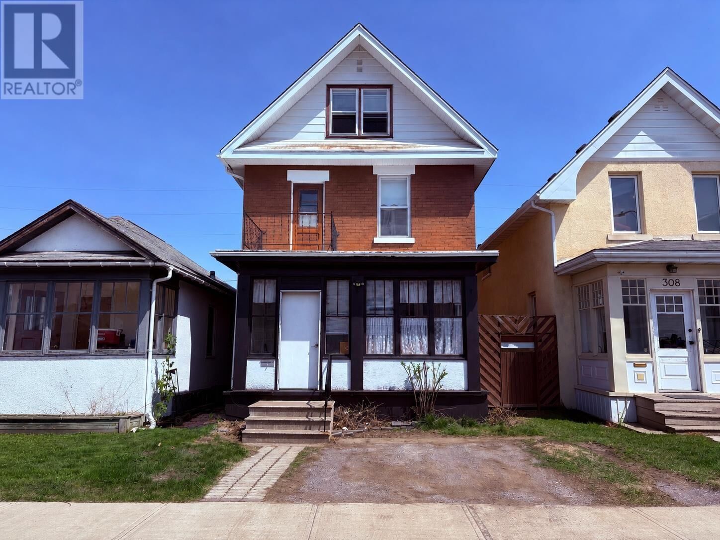 Property Photo: 310 Brodie St N ON P7C 3S7