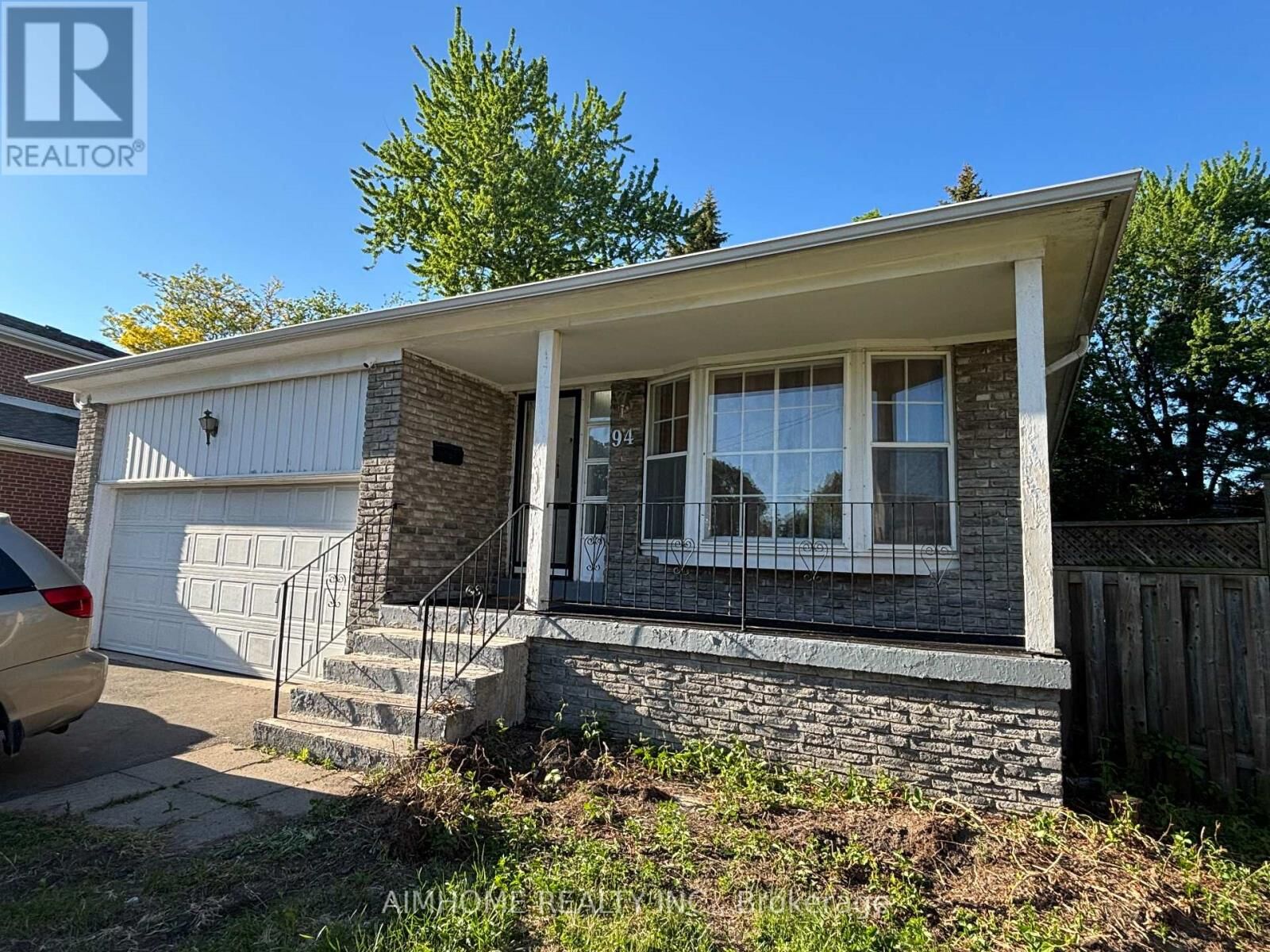 Property Photo:  94 Broomfield Drive  ON M1S 2W1 