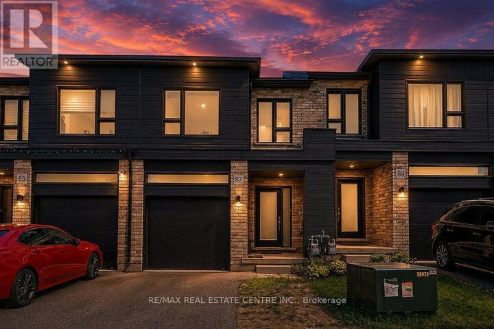Property Photo: 87 Pony Way ON N2R 0R8