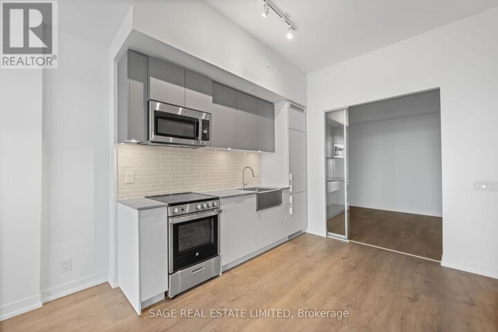 Property Photo: 270 Dufferin Street 1122 ON M6K 0H8