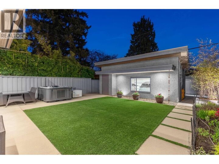 Property Photo: 315 East 20th Street BC V7L 3A8