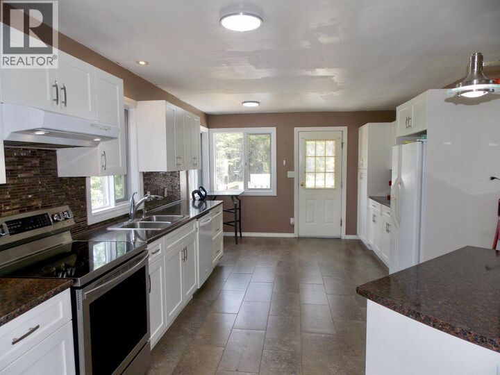 Property Photo: 1636 Carolyn Road BC V2G 4M1