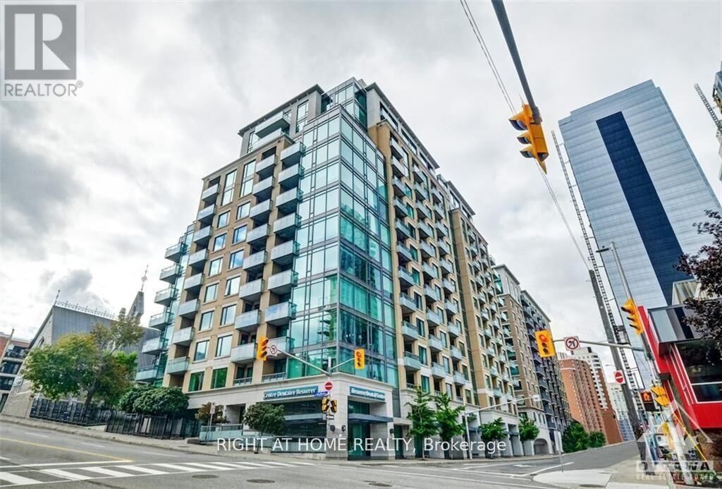 Property Photo:  238 Besserer Street 404  ON K1N 6B1 