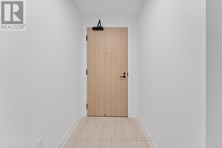 Property Photo:  35 Mercer Street 3910  ON M5V 0V1 