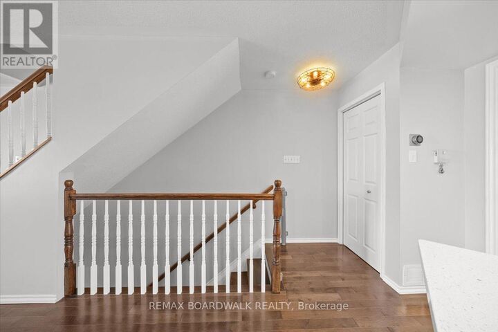 Property Photo:  366 Crownridge Drive  ON K2M 3A4 