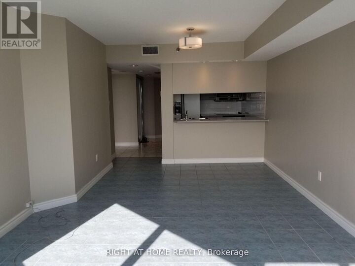 Property Photo: 38 Elm Street 3206 ON M5G 2K5