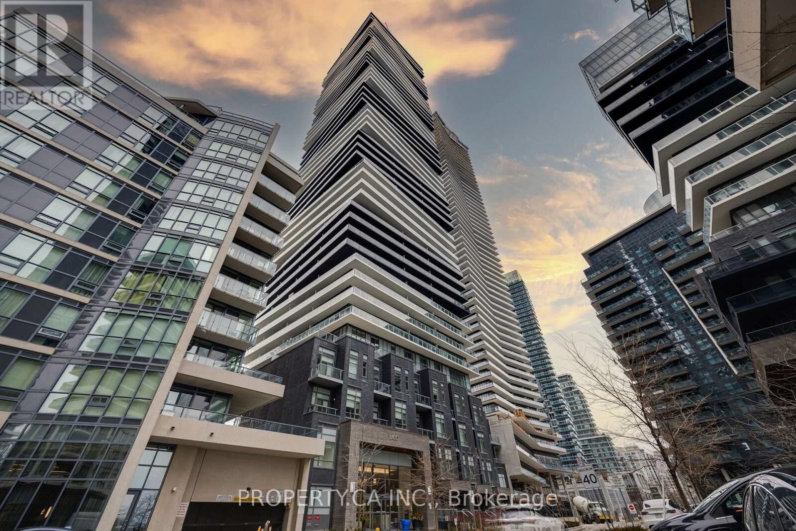 Property Photo: 56 Annie Craig Drive 3509 ON M8V 0A8