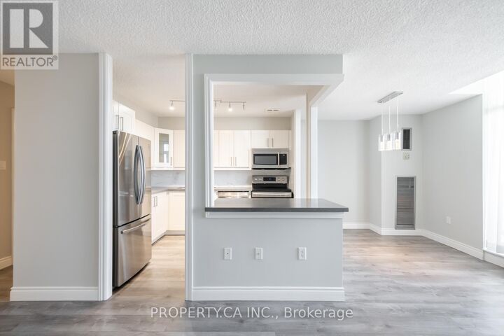 Property Photo:  355 Rathburn Road East 1204  ON L4Z 1H4 