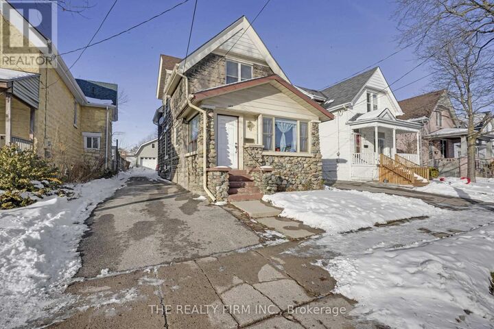 Property Photo:  924 Princess Avenue  ON N5W 3M6 