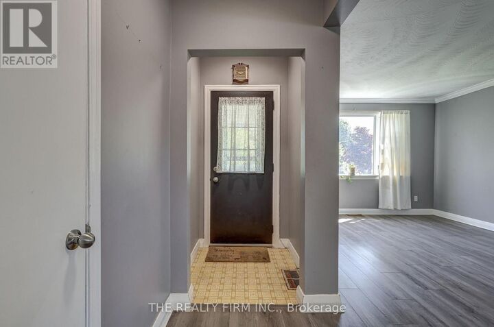 Property Photo: 361 Edgeworth Avenue ON N5W 5C3