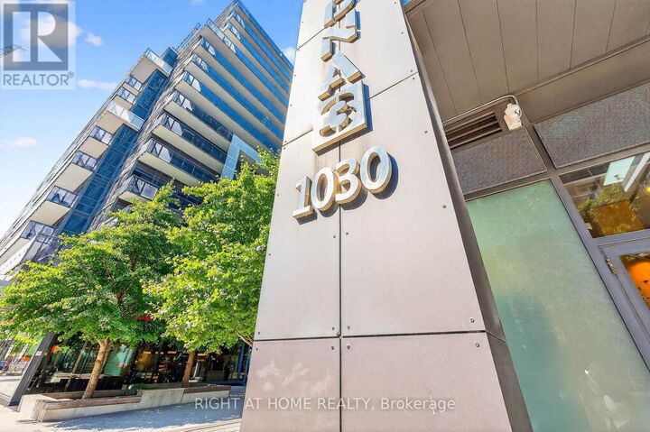 Property Photo: 1030 King Street West 802 ON M6K 3N3