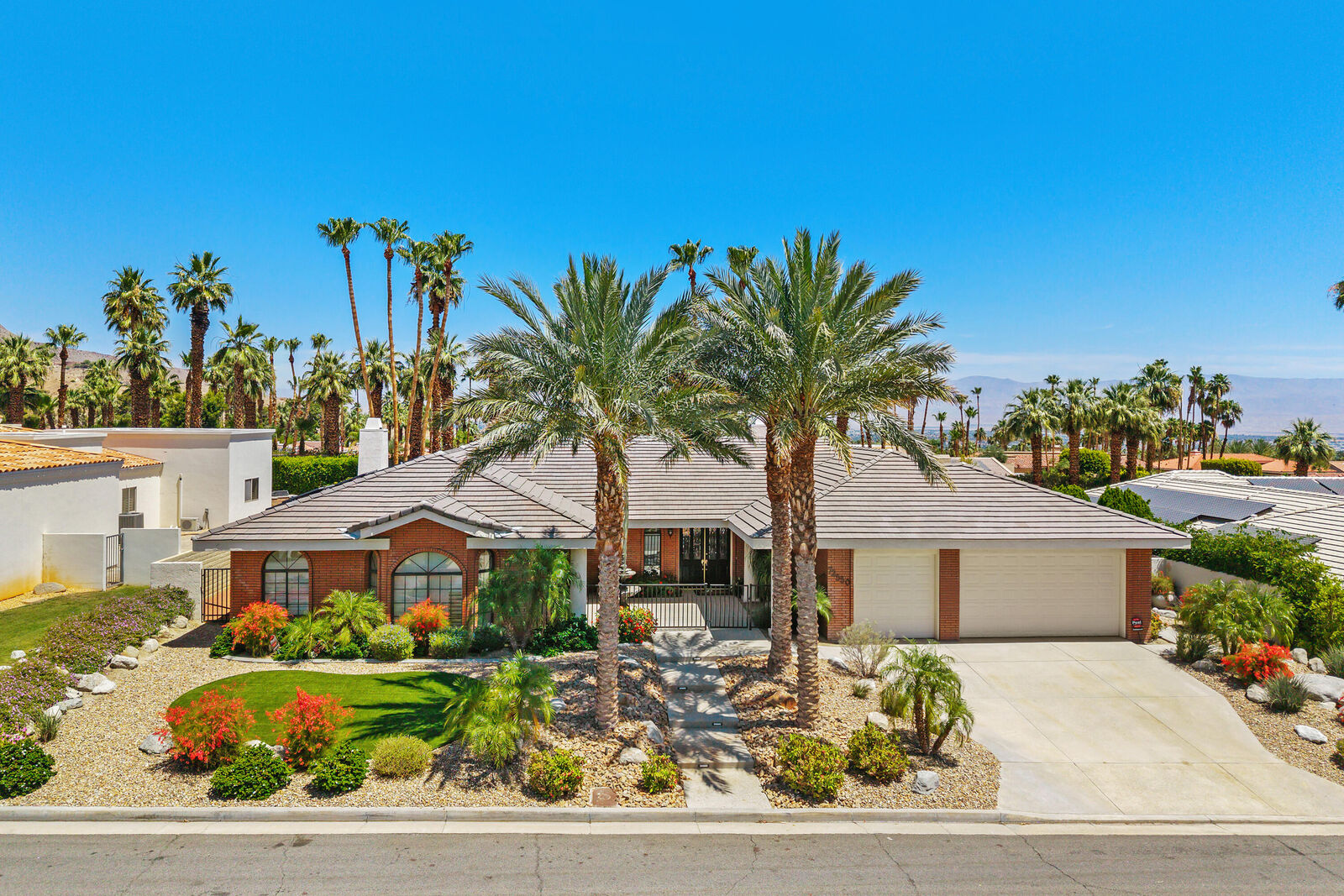 Property Photo:  72550 Greenbriar Lane  CA 92260 