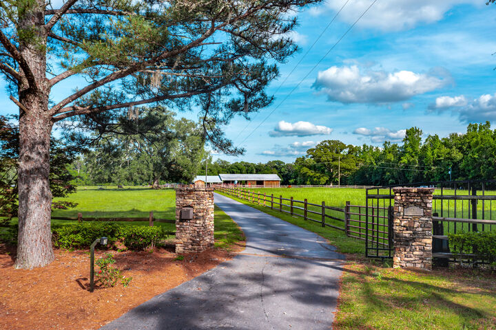 Property Photo: 1830 US-90 FL 32464