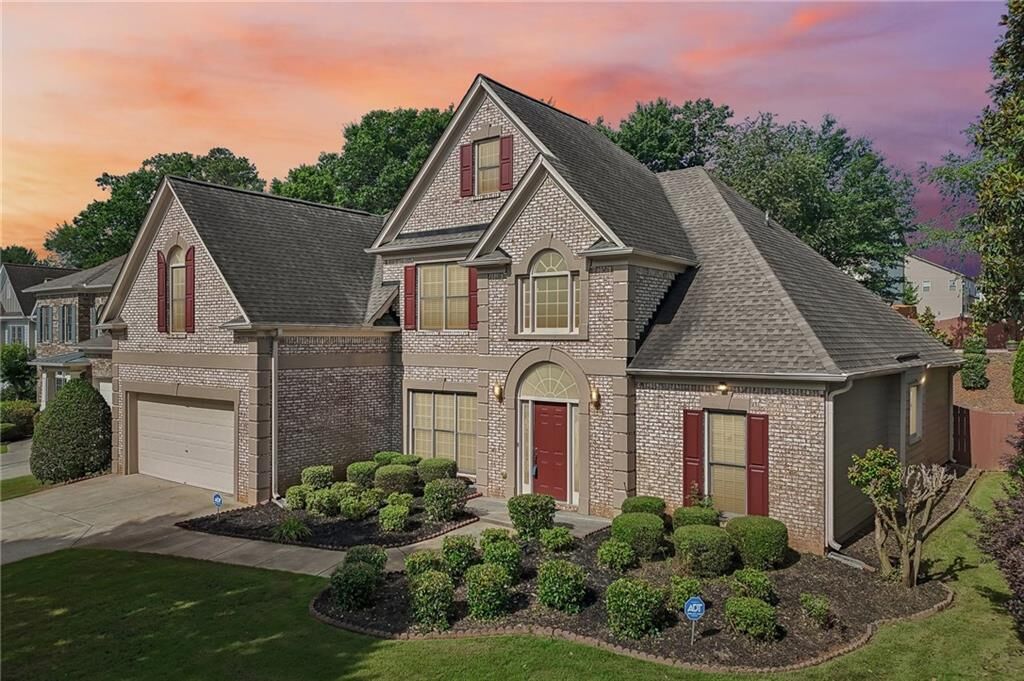 Property Photo:  810 Freedom Way  GA 30040 