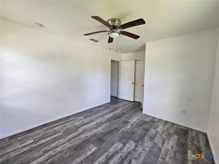 Property Photo: 605 N 11th Street TX 76522