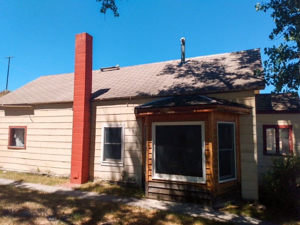 Property Photo:  313 Main Street  MT 59643 