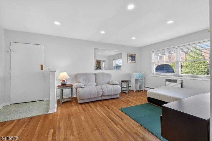 Property Photo: 34 Knox Ter 1A NJ 07470