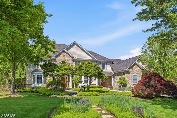 Property Photo:  4 Harcourt Ter  NJ 07834 