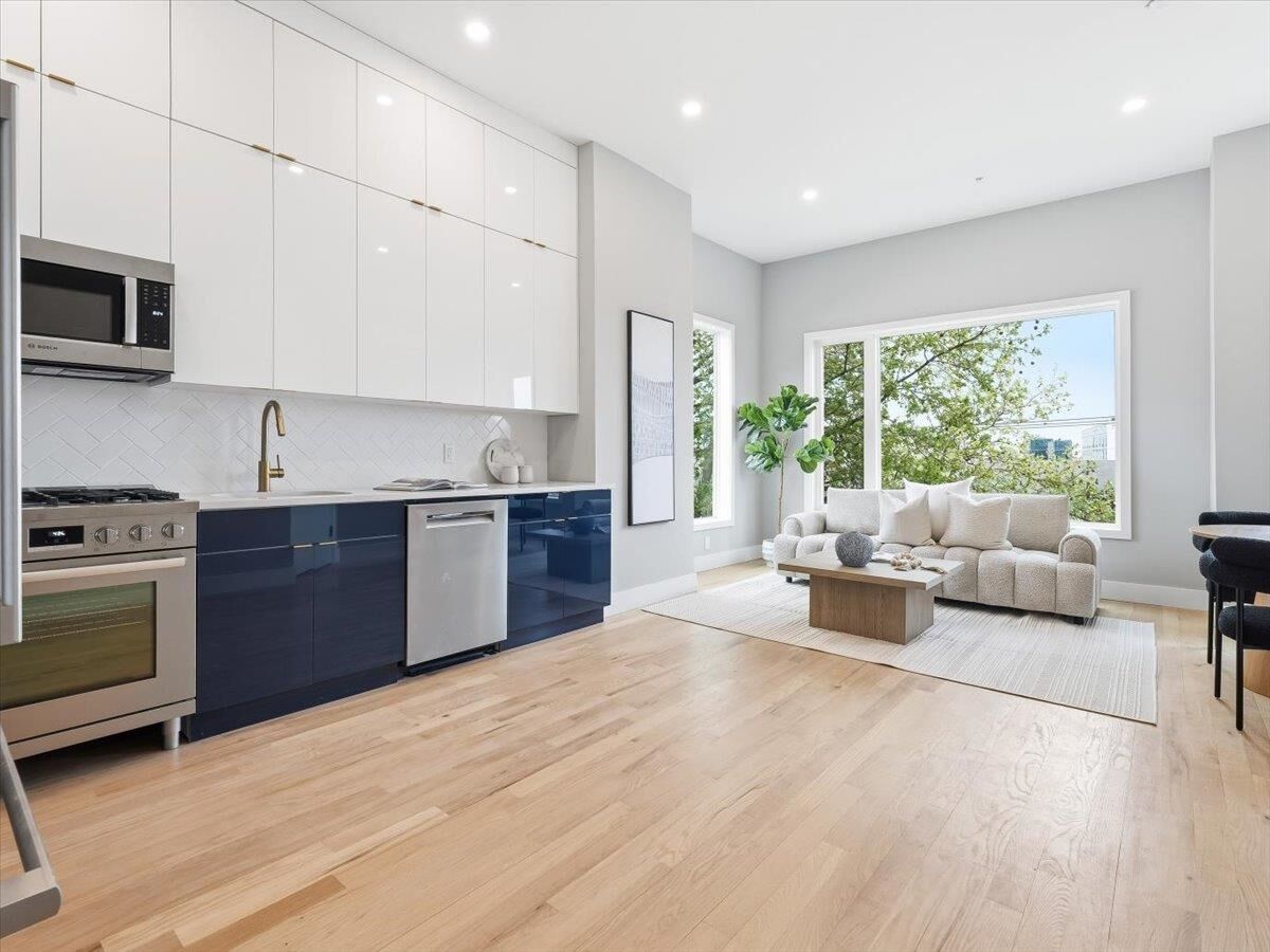 Property Photo:  437 Ogden Ave 3R  NJ 07307 