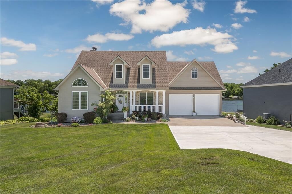 Property Photo:  934 Lake Viking Terrace  MO 64620 
