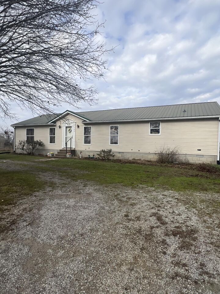 Property Photo: 704 Cardwell Road KY 40330
