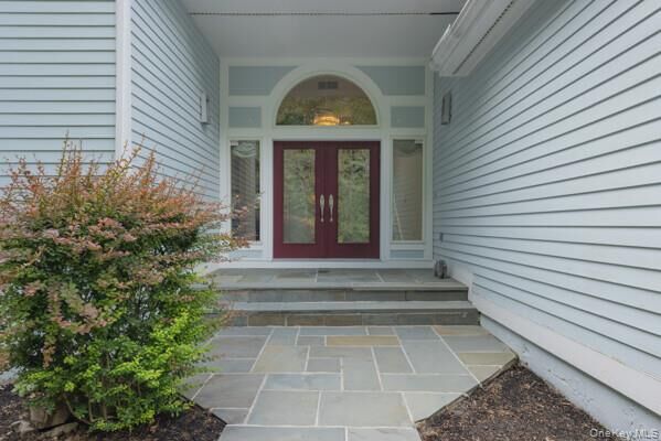 Property Photo:  19 W Gate Road  NY 10901 