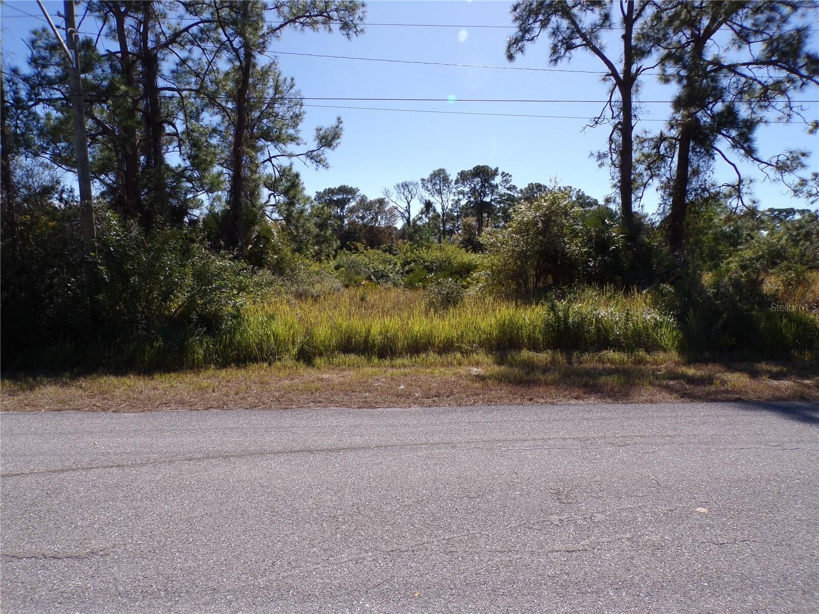 Property Photo: 763 Longbow Lane FL 33972