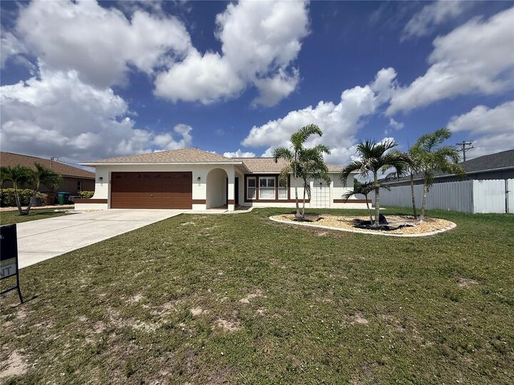 Property Photo:  2136 SE 1st Avenue  FL 33990 