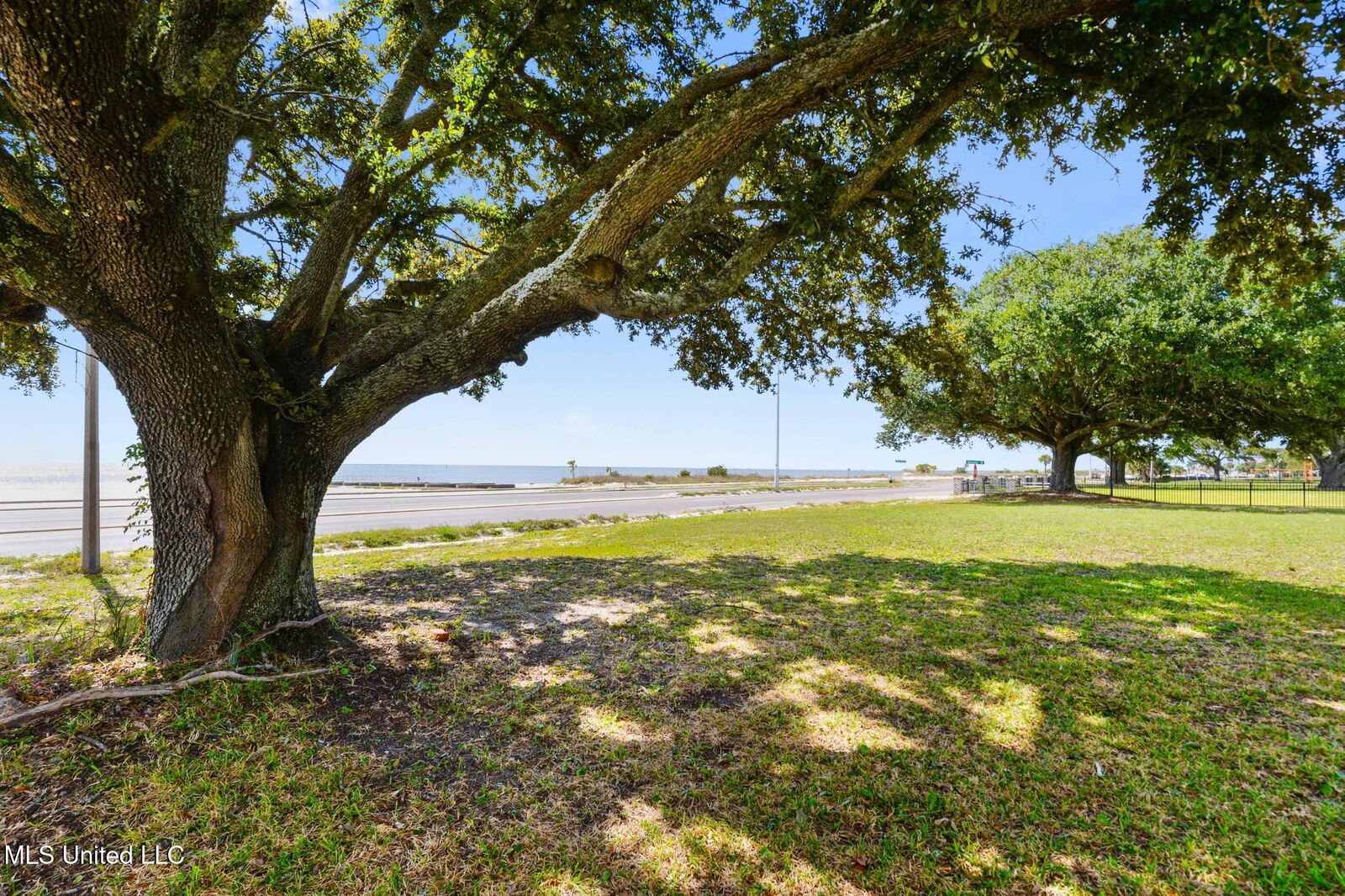 Property Photo:  1552 Beach Boulevard  MS 39530 