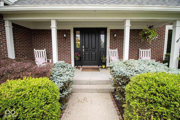 Property Photo: 197 Crowndale Court IN 46060