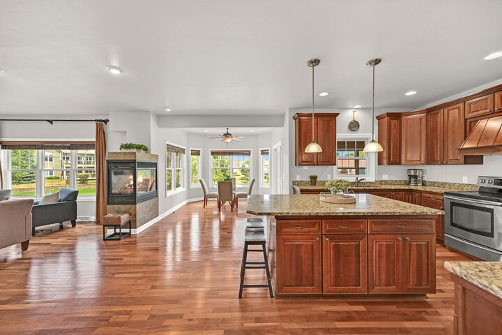 Property Photo:  533 Majestic View Ln  WI 53066 