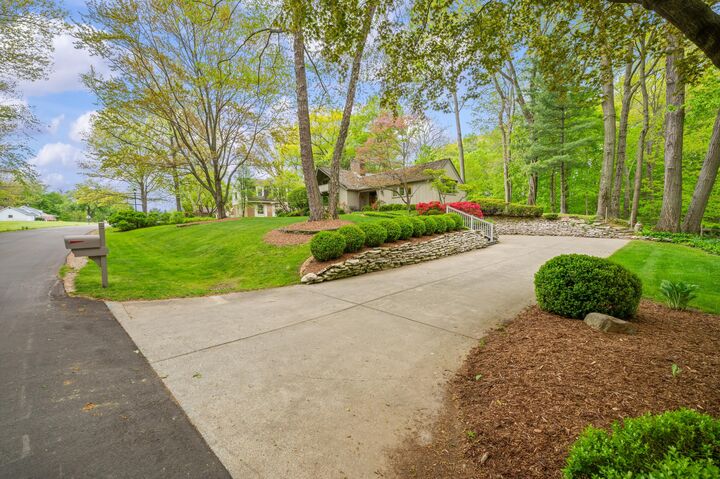 Property Photo: 3020 Dozer Drive MI 49085