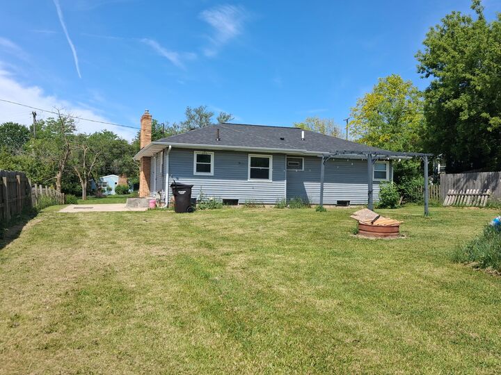 Property Photo: 2716 Ridgemoor Drive SE MI 49512