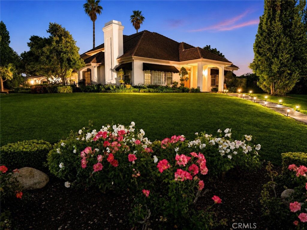 Property Photo:  1506 Crestview Rd,  CA 92374 