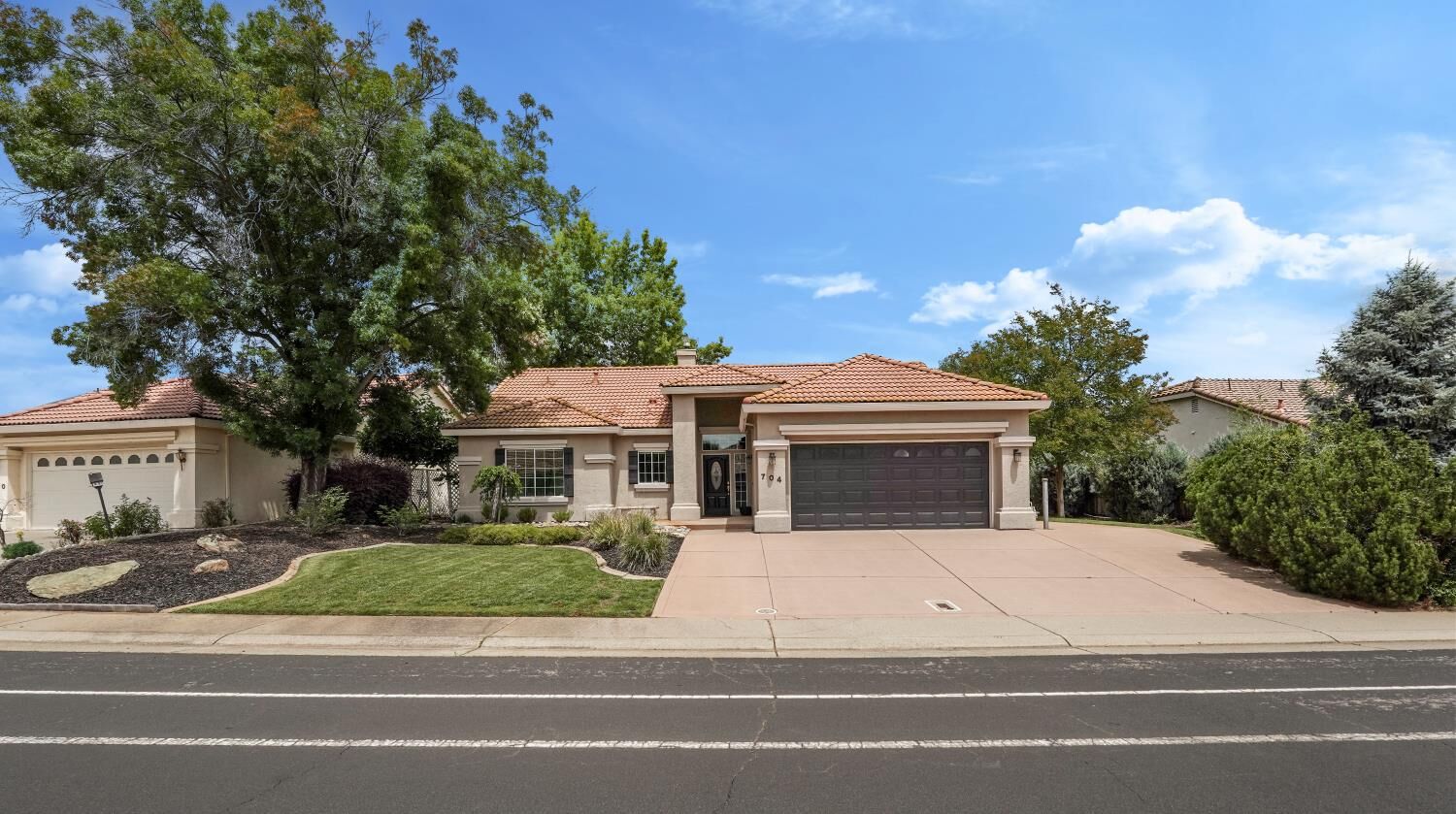Property Photo:  704 Fairway Drive  CA 95640 
