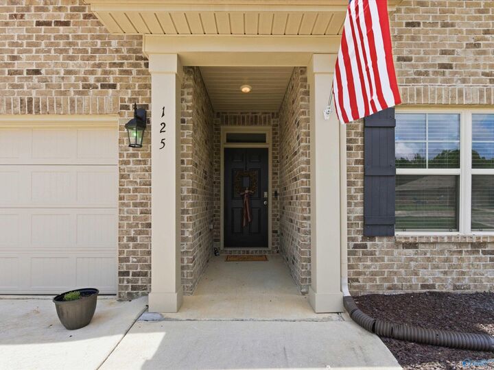 Property Photo: 125 Cave Springs Circle AL 35763