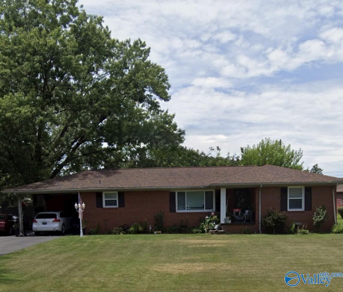 Property Photo:  1713 Cagle Avenue SW  AL 35601 