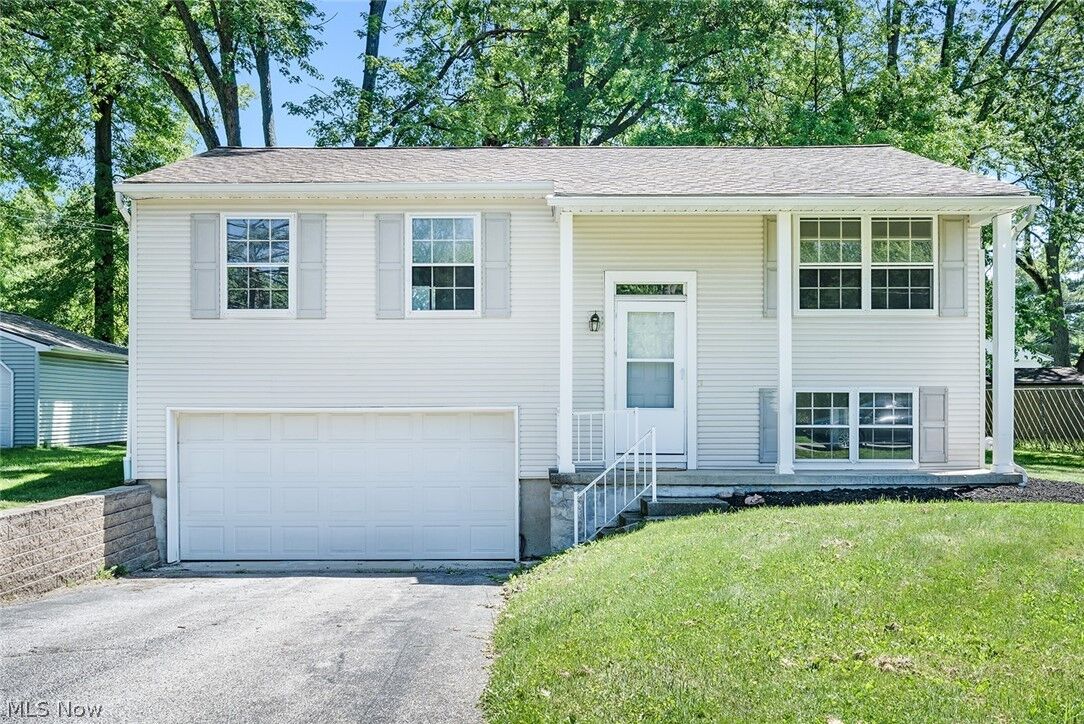 Property Photo:  3765 Boston Avenue SE  OH 44484 