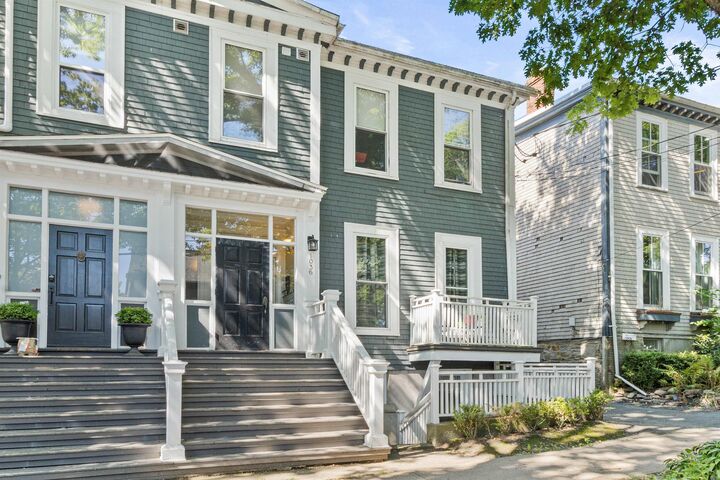 4 1036 Bland Street — photo 1