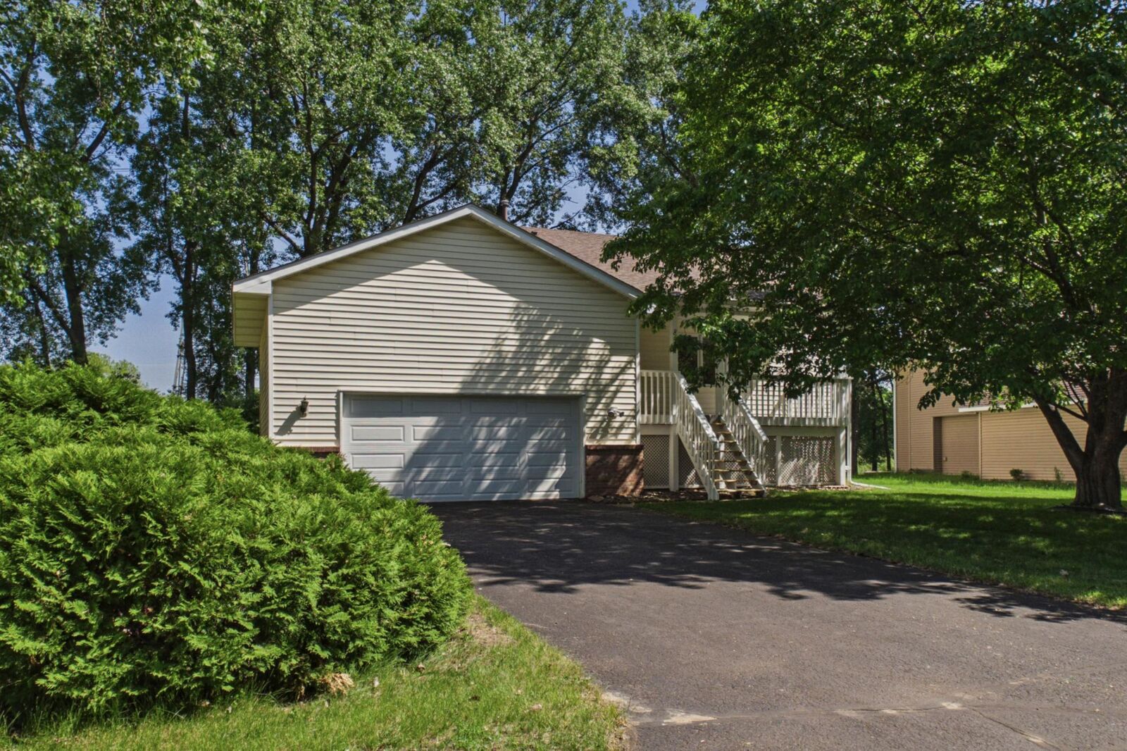 Property Photo:  849 Windrow Drive  MN 55109 