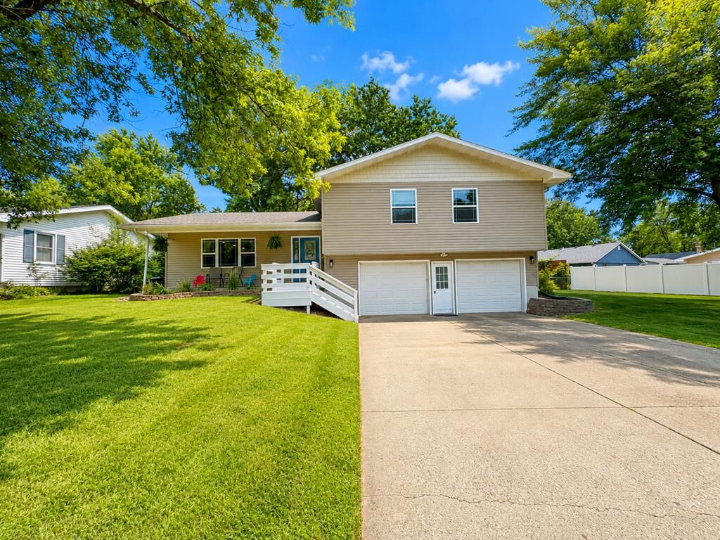 Property Photo: 2302 Oak Lane MO 63501
